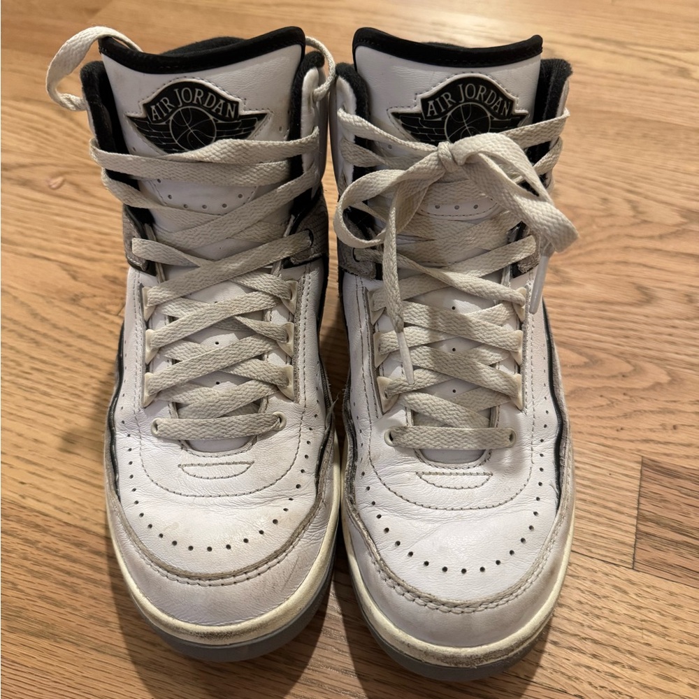 Nike Jordan’s Retro - Size 6Y